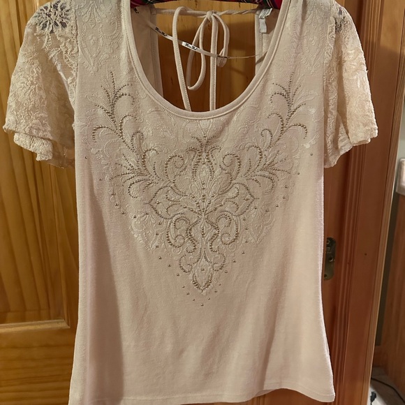 Miss Me Tops - Chic Lace Back Top in Cream